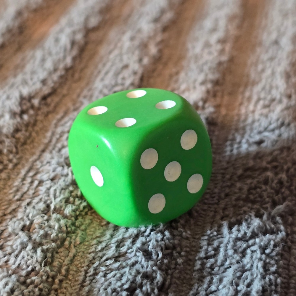 Games Six-Sided Die Unisex OS Green Rounded Corner Plastic D6 Trinket Kids